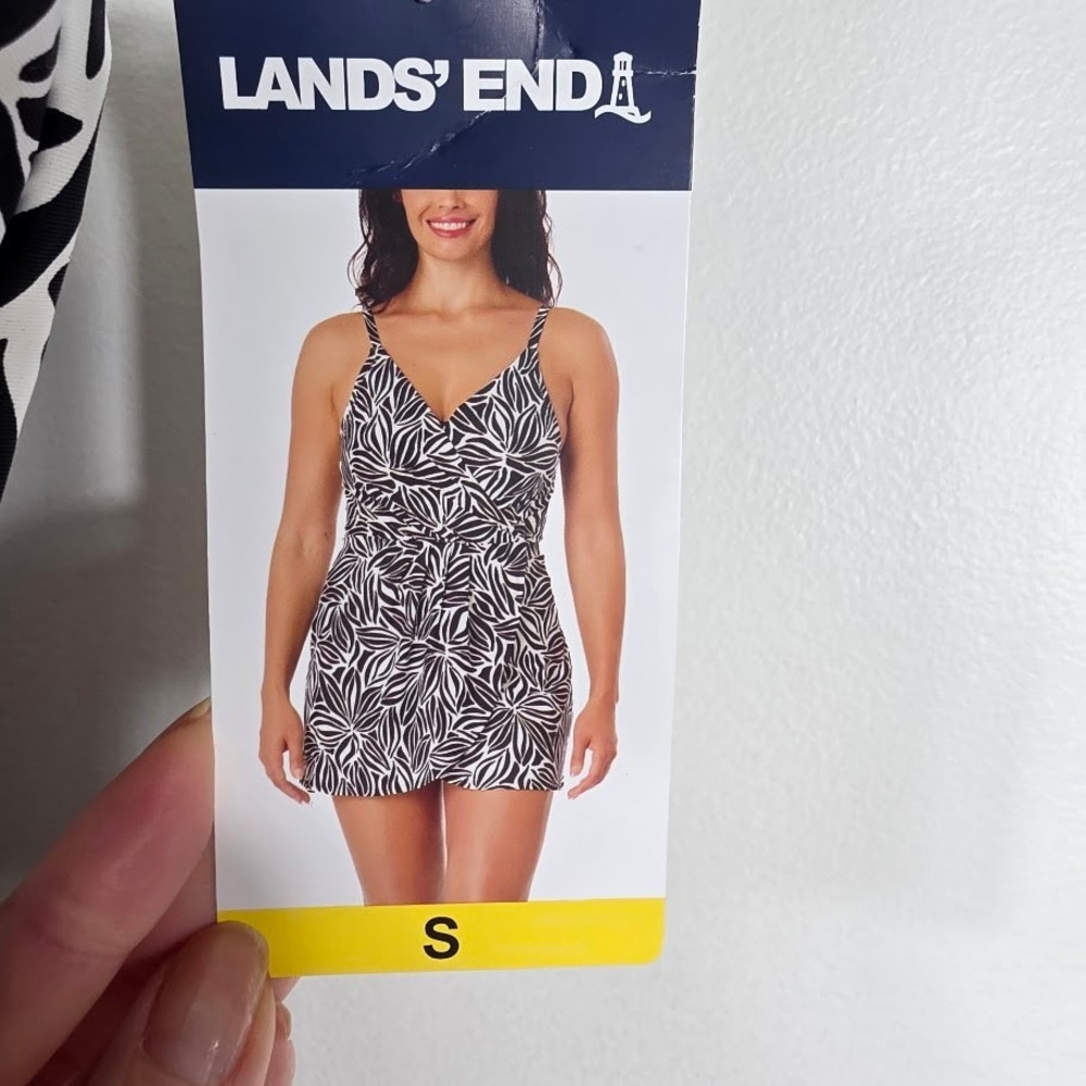 Lands' End Swim Dress Women Small‎ Black White Leaf Print UPF 50+ 1837629 New